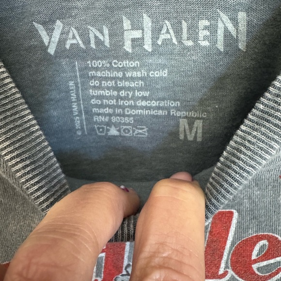 Van Halen Vintage Biker Pinup Girl Gray Short Sleeve Tee Size M - Picture 2 of 2